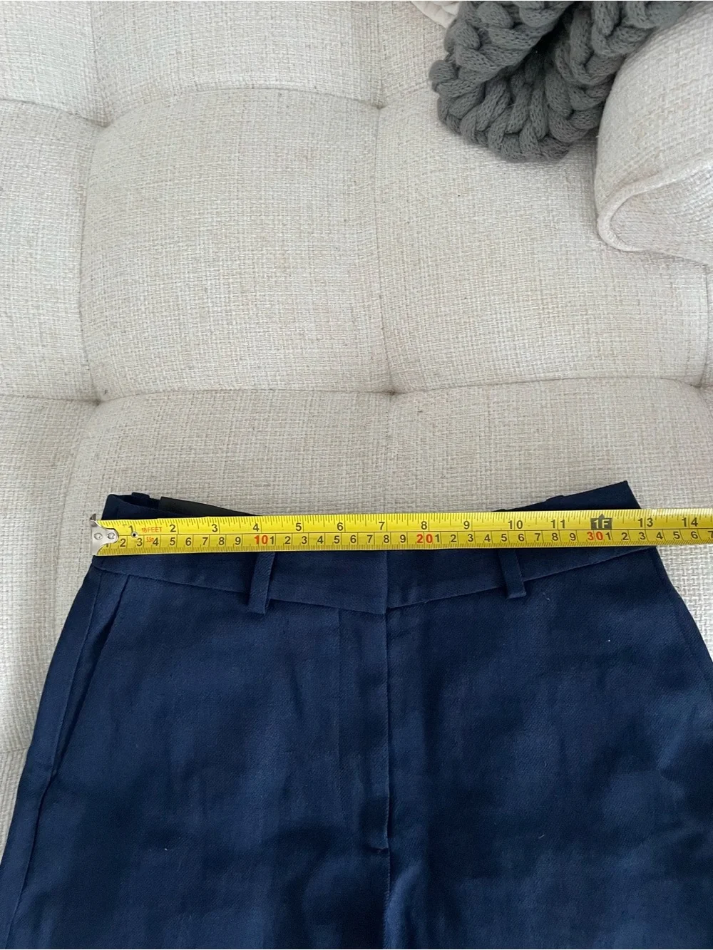 NWT Aritzia Babaton New Agency Mid-Thigh Short PowerLinen™ Admiral Navy $98
